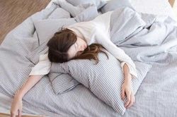 Phụ nữ có 3 biểu hiện này sau khi ngủ dậy vào buổi sáng chứng tỏ cơ thể đang âm thầm béo lên
