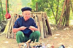 Những người giữ hồn nhạc cụ dân tộc