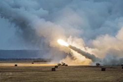Nga tố Ukraine tập kích bệnh viện ở Luhansk, EU ủng hộ Kiev 'vô điều kiện'