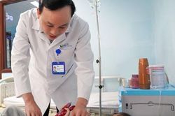 Bé gái 3 tuổi mắc bệnh lý xoắn dạ dày rất hiếm gặp