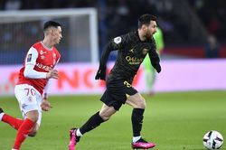 Messi gây thất vọng khiến PSG hòa dù Neymar ghi bàn