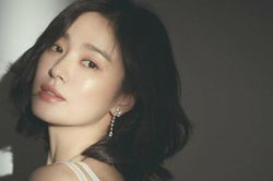 Song Hye Kyo đáp trả khi bị chê già trong 'The Glory'