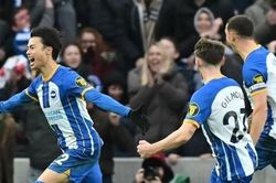 Liverpool thành cựu vương, Brighton & Hove Albion thẳng tiến vòng 5 FA Cup