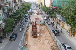 Từ mai, 1-2, cấm phương tiện đi thẳng từ Phạm Ngọc Thạch sang Tôn Thất Tùng để thi công cầu vượt chữ C