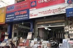 Nhiều đại lý vật liệu xây dựng vẫn 'nghỉ Tết'