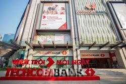 Techcombank lý giải nguyên nhân số dư tiền gửi không kỳ hạn sụt mạnh