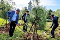 Kinh tế Nông nghiệp - Nông thôn TP. Huế phát động tết trồng cây Xuân Quý Mão 2023