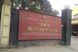 Bắt quả tang 4 cán bộ Chi cục dự trữ Nhà nước đánh bạc