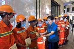 TP HCM chi hơn 1.200 tỷ đồng chăm lo Tết Nguyên đán Quý Mão 2023