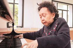 Người 'truyền lửa' tình yêu dương cầm