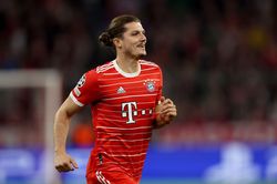 Huyền thoại Liverpool cảnh báo Sabitzer gia nhập MU