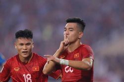 Tiến Linh, Son Heung Min được đề cử Quả Bóng Vàng châu Á 2022