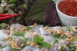 Bánh cuốn nằm trong danh sách 10 món ăn hấp dẫn nhất thế giới