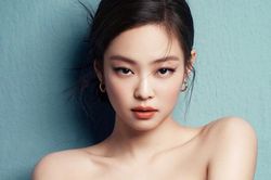 Hết tạo dáng phản cảm, Jennie (BLACKPINK) lại bị chỉ trích vì 'ngó lơ' fan