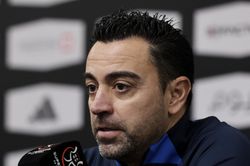 HLV Xavi: 'Barca không may khi gặp MU'