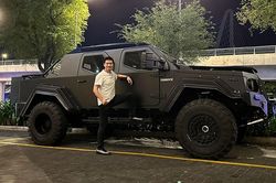 Terradyne Gurkha - 'khủng long' bọc thép, chống đạn lăn bánh tại Việt Nam
