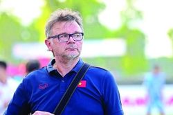 HLV Philippe Troussier: Bát cơm bờ hồ và giấc mơ World Cup