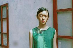 Dân tình đào lại ảnh Á hậu Tường San làm mẫu từ năm 15 tuổi: Đẹp từ trong trứng có khác!