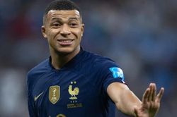 Mbappe sẽ trở thành đội trưởng mới của tuyển Pháp