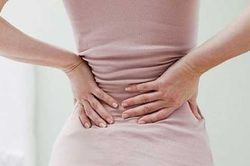 Có dấu hiệu này là bạn đã bị sỏi thận, hãy tới bệnh viện ngay kẻo muộn