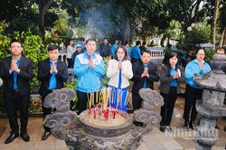 Tỉnh đoàn dâng hương nhân kỷ niệm Ngày thành lập Đảng Cộng sản Việt Nam
