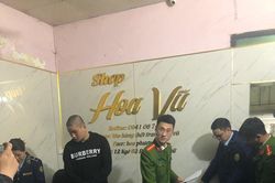 Lực lượng chức năng Hà Nội vừa triệt phá 'tổng kho' khí cười