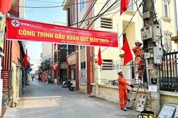 EVNHANOI triển khai thi công gần 40 công trình cải tạo, nâng cấp lưới điện đầu Xuân Quý Mão
