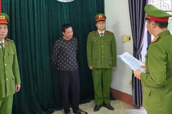 Thuê siêu xe rồi cầm đồ, cuỗm 4 tỷ