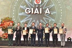Trao Giải báo chí toàn quốc về xây dựng Đảng lần thứ VII - năm 2022