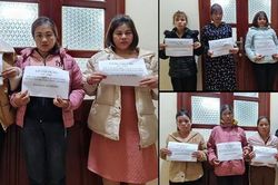 Bắt quả tang 10 phụ nữ mở sới bạc giữa cánh đồng