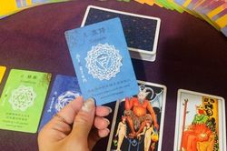 Lên mạng bói toán bị lừa tiền, phải làm gì?