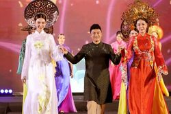 NTK Ngô Nhật Huy mang BST Áo dài đến Miss Xuân tại Pháp