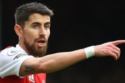 Điểm nhấn Everton 1-0 Arsenal: Jorginho ra mắt kém vui, Man City mừng thầm