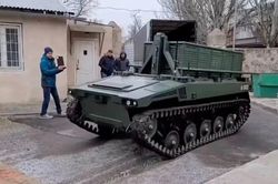 Cận cảnh robot chiến đấu Nga triển khai tới Ukraine