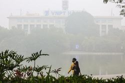 Miền Bắc mưa phùn và sương mù, trời nồm ẩm