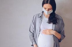 Vaccine giúp ngăn ngừa biến chứng COVID-19 nghiêm trọng ở phụ nữ mang thai