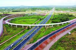 Nhộn nhịp trên đại công trường cao tốc Bắc-Nam