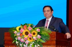 Thủ tướng Phạm Minh Chính: Vì sao miền Trung là 'mặt tiền' biển của cả nước nhưng chưa phát triển?