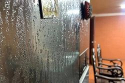 Nhà nồm ẩm áp dụng ngay những cách đơn giản này sẽ có hiệu quả tức thì