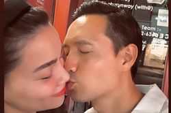 Hồ Ngọc Hà - Kim Lý khiến netizen 'rần rần' khi có màn 'khóa môi' cực ngọt tại Thái Lan