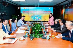 Bảo vệ người tiêu dùng khi giao dịch trên không gian mạng