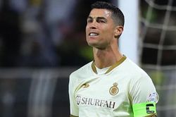 Ronaldo lên mạng xã hội ăn mừng sau bàn thắng đầu tiên tại Al Nassr