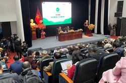 Thơ hiện nay với hôm nay (kỳ 1): Thơ in thì nhiều, mà người đọc thì ít