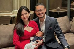 MC Thu Hoài hé lộ diện mạo quý tử giống hệt bố, nói về sự thay đổi sau khi làm mẹ