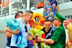 Mang lại bình yên cho cảng biển du lịch
