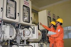 Tăng khung giá bán lẻ điện bình quân tối đa lên hơn 2.444 đồng/kWh
