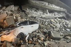 Hình ảnh kinh hoàng vụ động đất làm hơn 500 người Thổ Nhĩ Kỳ, Syria thiệt mạng