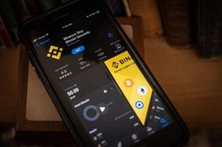 Binance tạm ngừng giao dịch bằng đồng USD