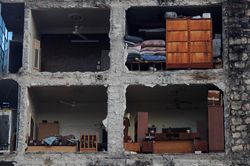 Em bé Syria chào đời giữa đống đổ nát sau động đất