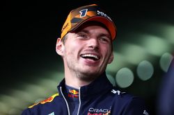Đua xe F1 trước mùa giải mới: Vì sao Max Verstappen sẽ lại đăng quang?